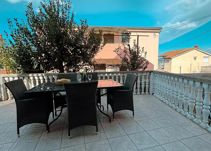 Sunny Day By Mare Apartman